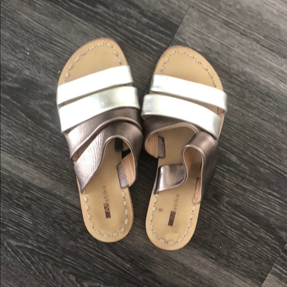 Matiko sandals